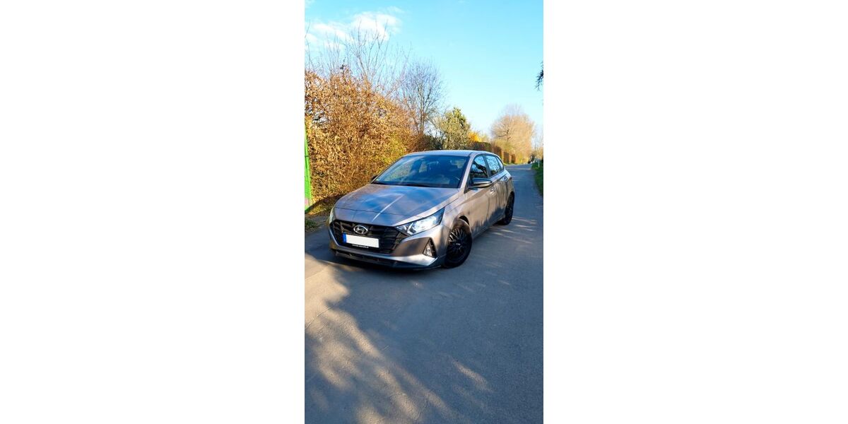 Hyundai i20 60.829 km 10.000 &euro; Düsseldorf 40231