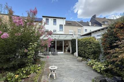 Haus Mönchengladbach Rheydt - 5 Zimmer, 200 m&sup2;, 379.000&euro; | Angebot:25743749