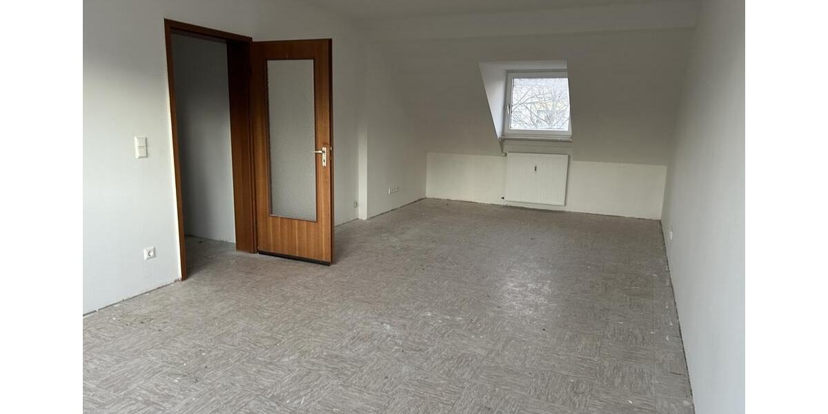 Dachgeschoßwohnung Duisburg Walsum - 2.5 Zimmer, 70 m&sup2;, 494&euro; | Angebot:23282116
