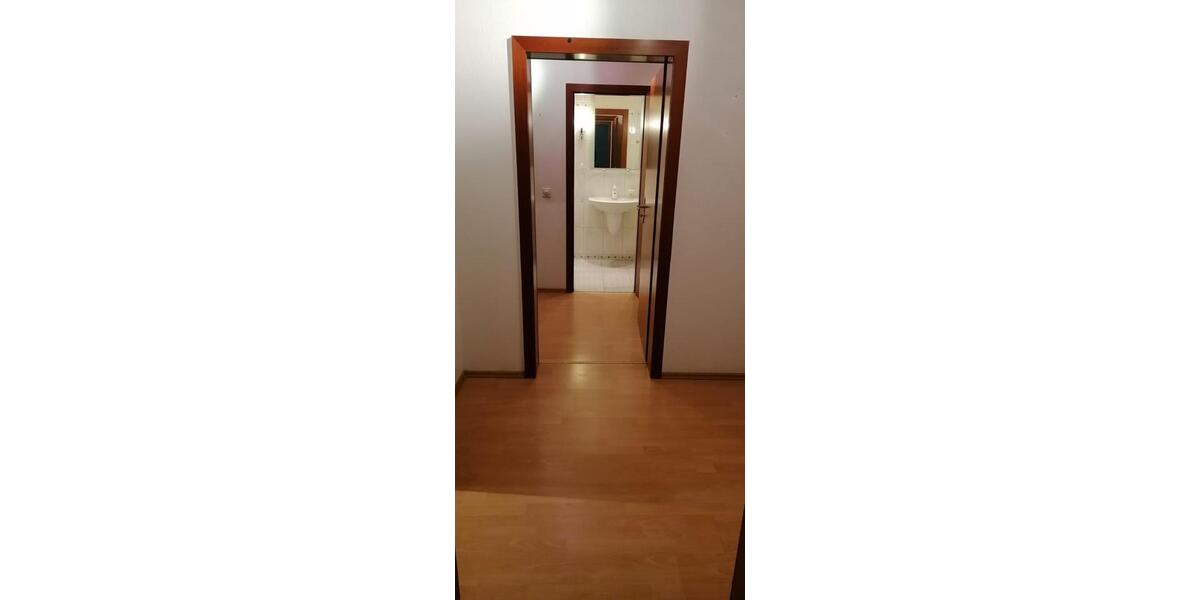 Hochparterre Ratingen Tiefenbroich - 2 Zimmer, 64 m&sup2;, 235.000&euro; | Angebot:26959481