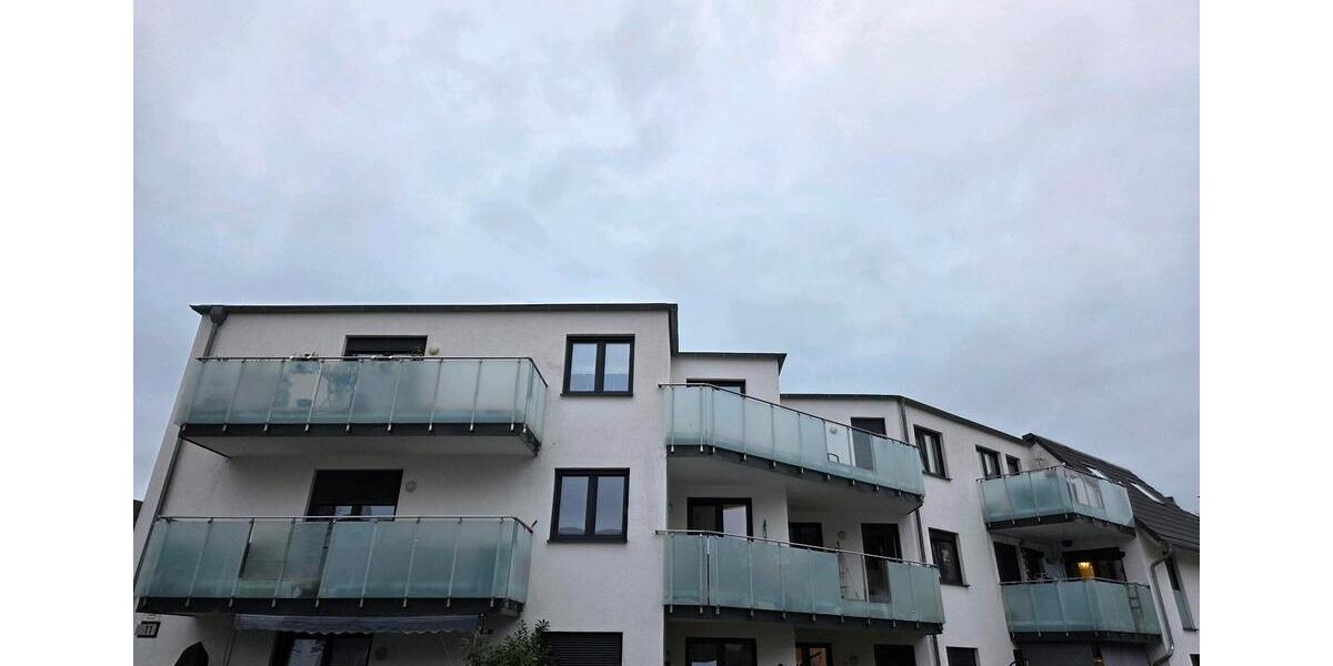 Erdgeschoßwohnung Oberhausen Osterfeld - 4 Zimmer, 110 m&sup2;, 1.550&euro; | Angebot:25802501