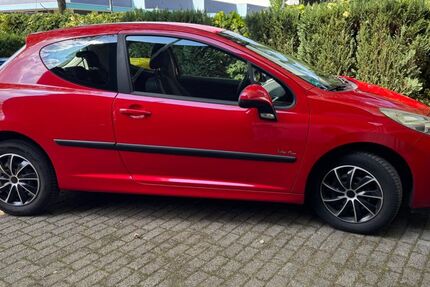 Peugeot 207 145.395 km 2.250 &euro; Gelsenkirchen 45892