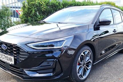 Ford Focus 13.800 km 27.480 &euro; Düsseldorf 40589