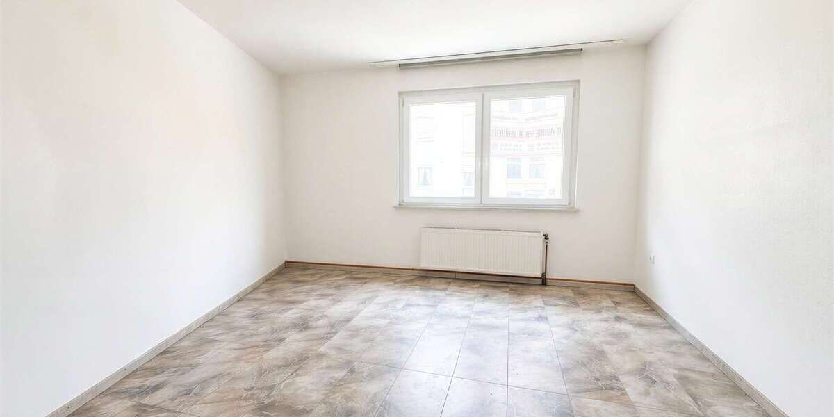 Helle 3,5-Zimmer-Wohnung mit Garage, Kellerraum und Dachboden-Stauraum - Erdgeschoßwohnung Essen Stadtbezirk III | Angebot:27200883