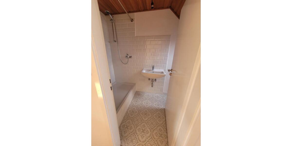 Dachgeschoßwohnung Duisburg Angerhausen - 4 Zimmer, 56 m&sup2;, 610&euro; | Angebot:27583218