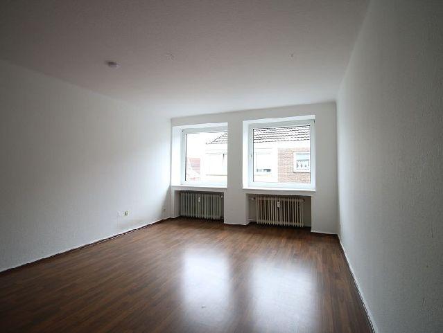 Etagenwohnung Krefeld - 2 Zimmer, 65 m&sup2;, 600&euro; | Angebot:25255768