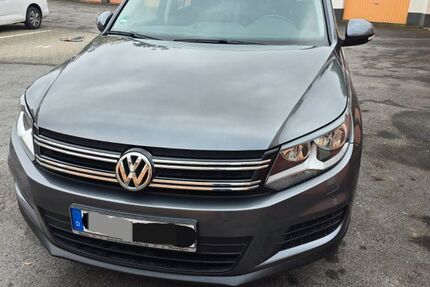 VW Tiguan 83.000 km 11.900 &euro; Dormagen 41540