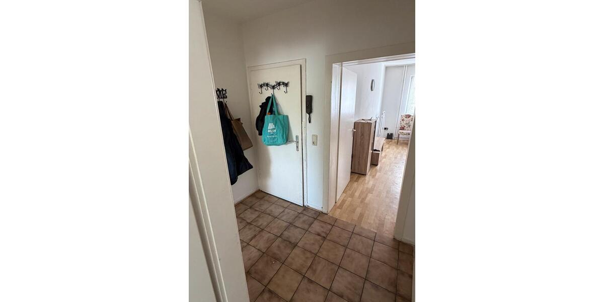 Etagenwohnung Duisburg Mittelmeiderich - 2 Zimmer, 50 m&sup2;, 65.000&euro; | Angebot:26602564