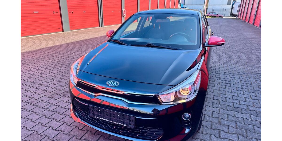 Kia Rio 80.339 km 9.899 &euro; Oberhausen 46145