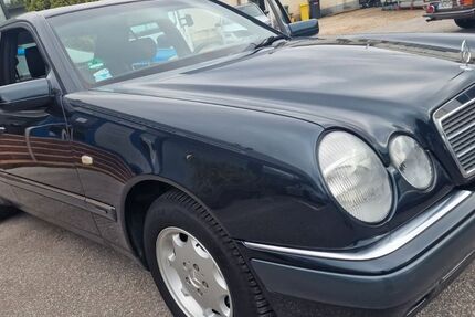 Mercedes-Benz E 240 96.300 km 5.900 &euro; Gelsenkirchen 45884
