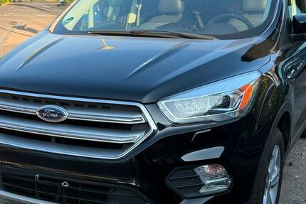 Ford Kuga 65.000 km 9.999 &euro; Krefeld 47802
