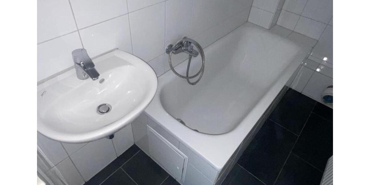 Erdgeschoßwohnung Duisburg Ruhrort - 3 Zimmer, 64 m&sup2;, 509&euro; | Angebot:25793780