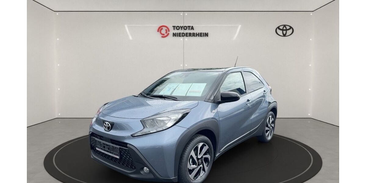 Toyota Aygo (X) 3.000 km 17.660 &euro; Krefeld 47809