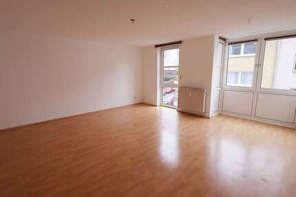 Wohnung Wuppertal Lichtenplatz - 3 Zimmer, 77 m&sup2;, 415&euro; | Angebot:25723066