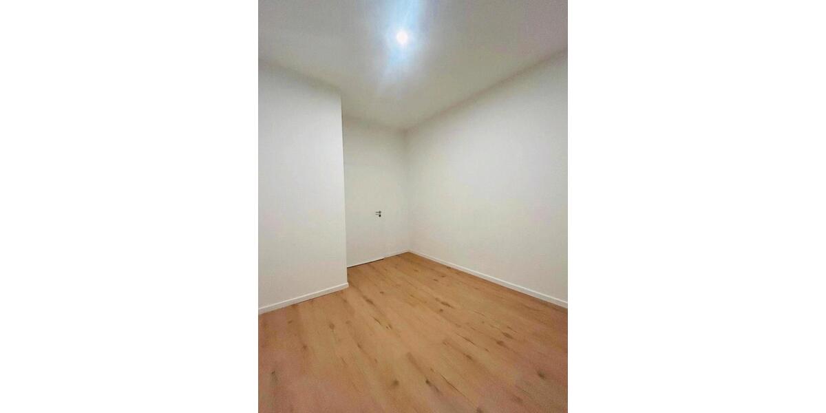 Etagenwohnung Düsseldorf Oberbilk - 2 Zimmer, 45 m&sup2;, 690&euro; | Angebot:26415706