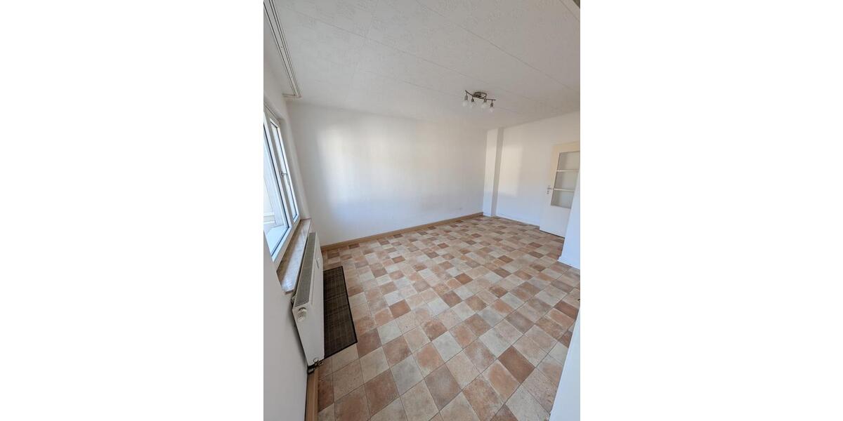 Etagenwohnung Essen Frillendorf - 2 Zimmer, 70 m&sup2;, 440&euro; | Angebot:25870117