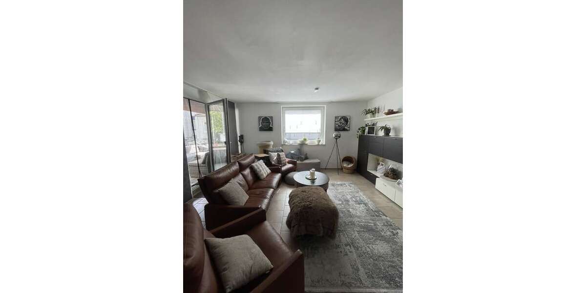 Etagenwohnung Hilden - 3 Zimmer, 105 m&sup2;, 975&euro; | Angebot:26964693