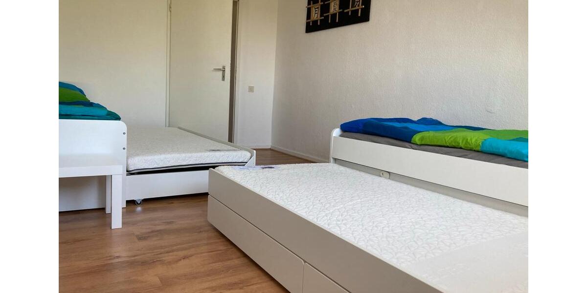 Etagenwohnung Wuppertal Gemarkung Vohwinkel - 4 Zimmer, 90 m&sup2;, 80&euro; | Angebot:24649180