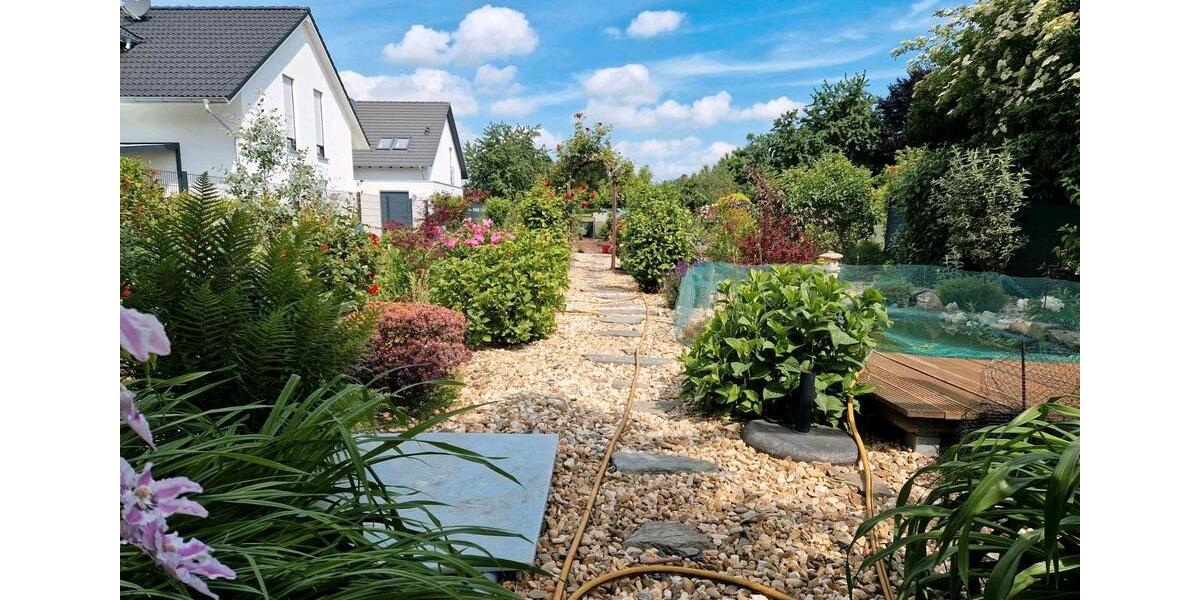 Einfamilienhaus Langenfeld (Rheinland) - 9 Zimmer, 149 m&sup2;, 299.990&euro; | Angebot:26613917