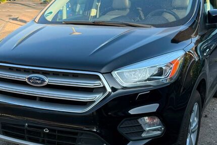 Ford Kuga 64.000 km 15.350 &euro; Krefeld 47802