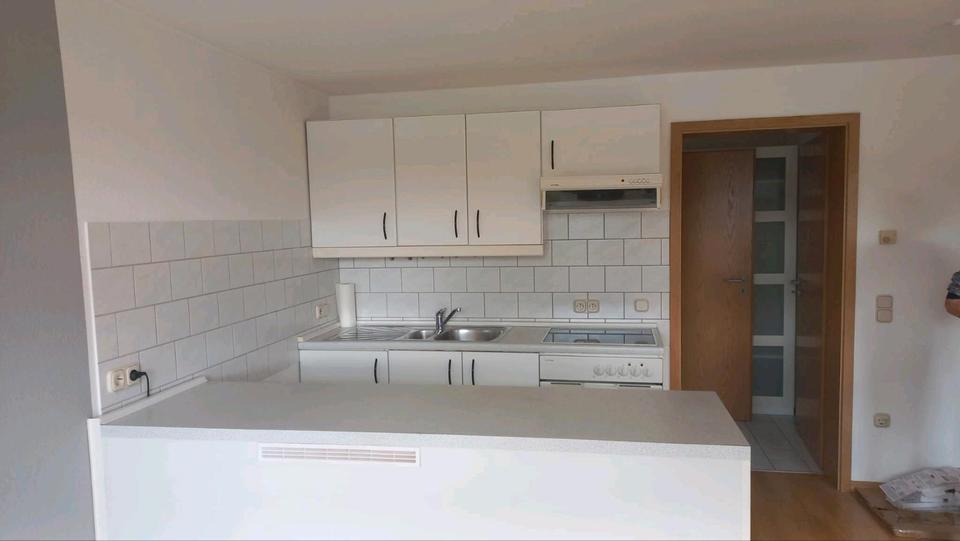 Dachgeschoßwohnung Solingen Höhscheid - 1 Zimmer, 36 m&sup2;, 400&euro; | Angebot:27543473