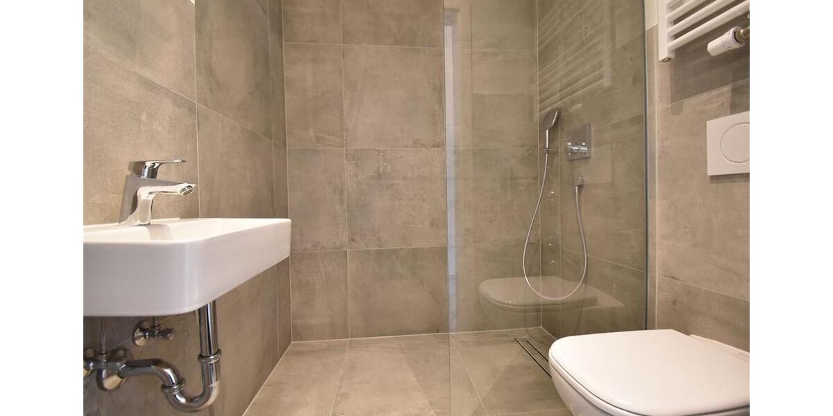 Etagenwohnung Düsseldorf Oberbilk - 2 Zimmer, 37 m&sup2;, 750&euro; | Angebot:23871820