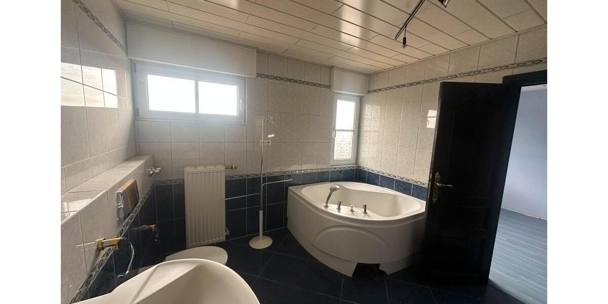 Einfamilienhaus Dormagen Broich - 5 Zimmer, 110 m&sup2;, 450.000&euro; | Angebot:26993107