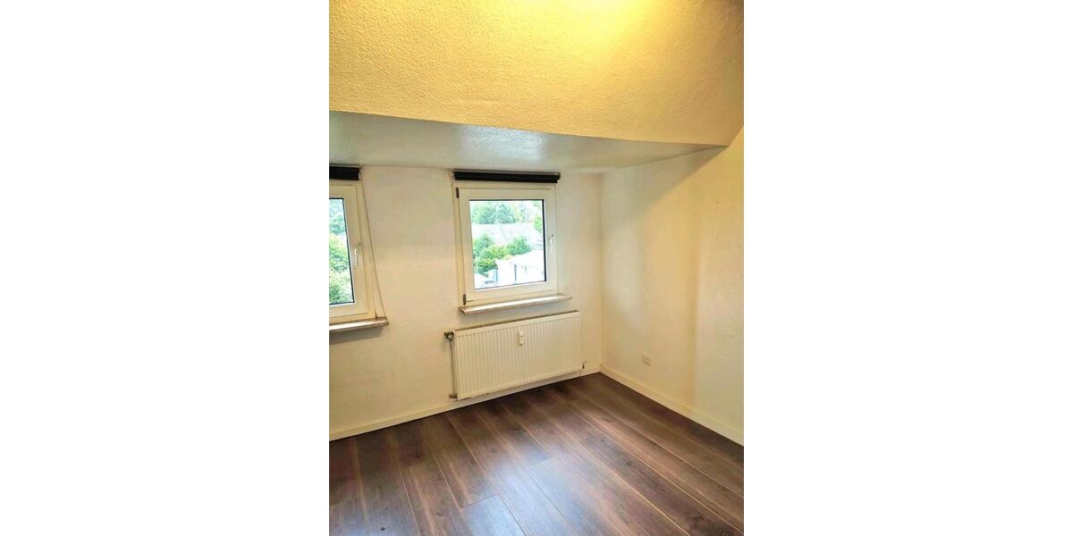 Dachgeschoßwohnung Mülheim an der Ruhr Broich - 2 Zimmer, 52 m&sup2;, 550&euro; | Angebot:27545451