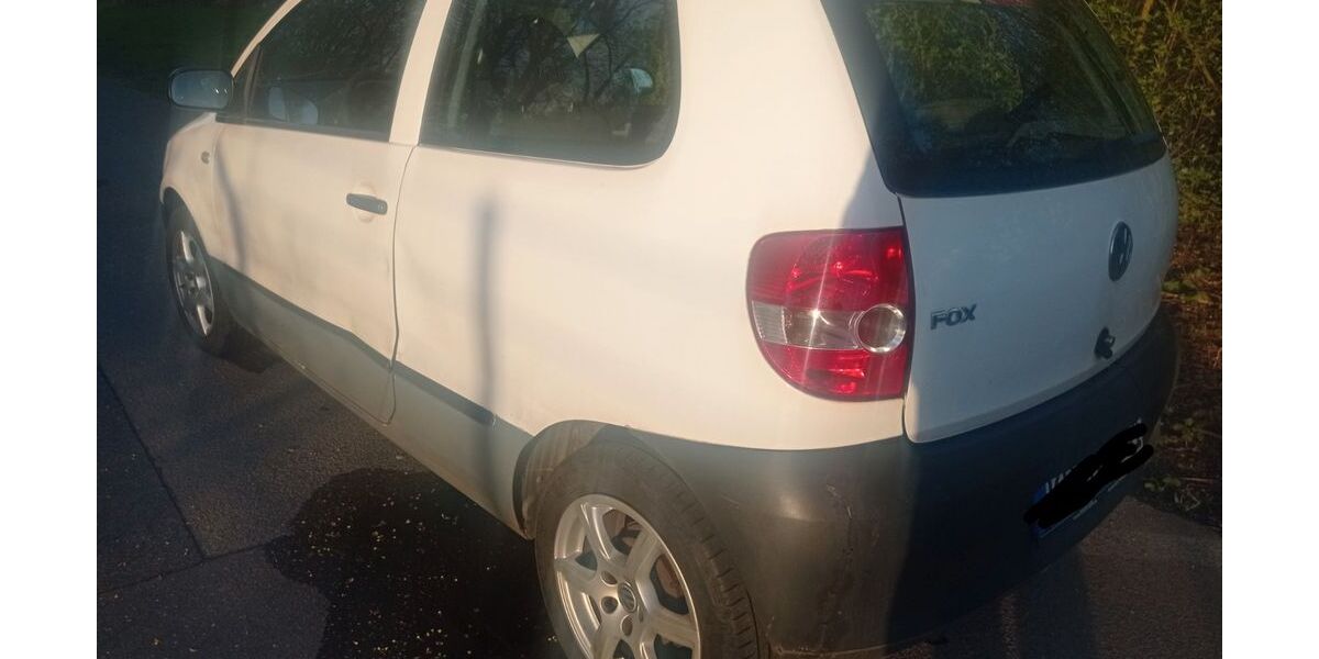 VW Fox 242.900 km 799 &euro; Krefeld 47829