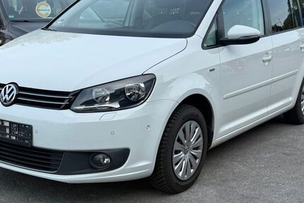VW Touran 178.500 km 6.850 &euro; Hilden 40721