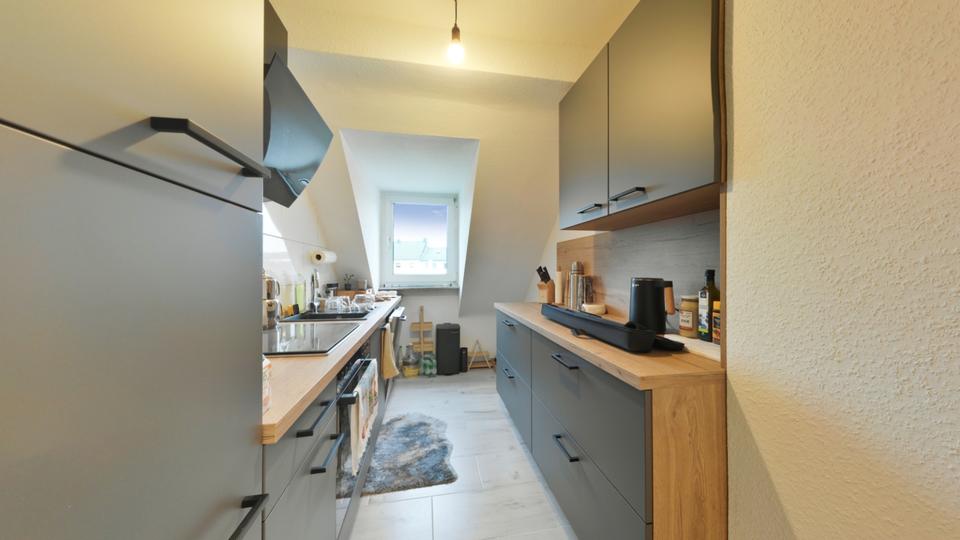 Dachgeschoßwohnung Ratingen Tiefenbroich - 2 Zimmer, 47 m&sup2;, 69.000&euro; | Angebot:26619846