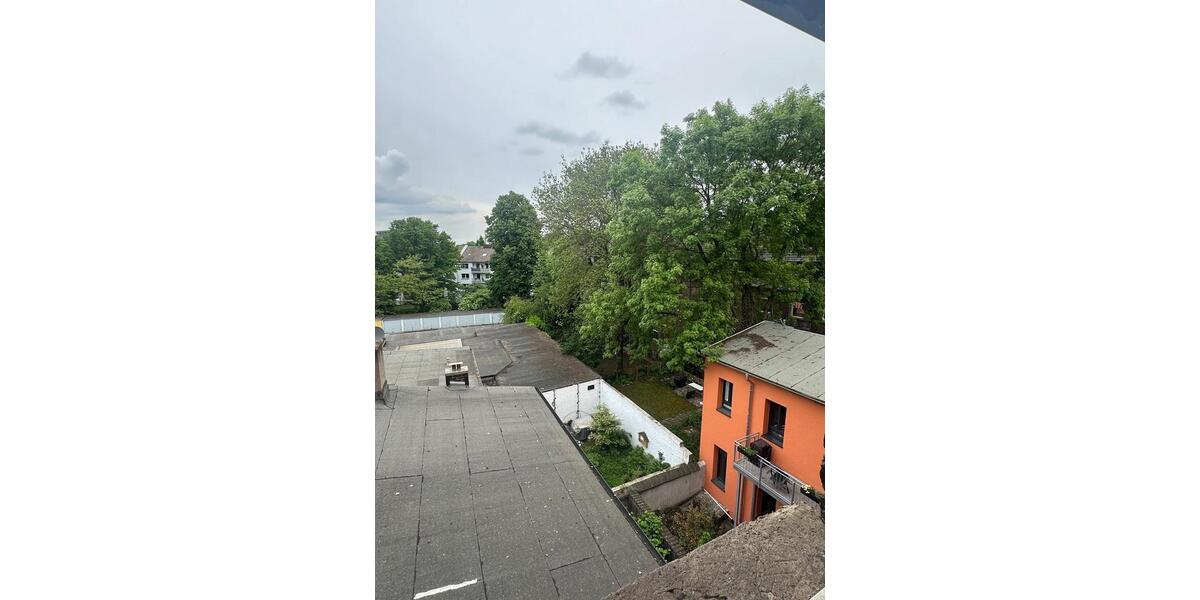 Dachgeschoßwohnung Duisburg Essenberg - 3 Zimmer, 82 m&sup2;, 500&euro; | Angebot:26428316