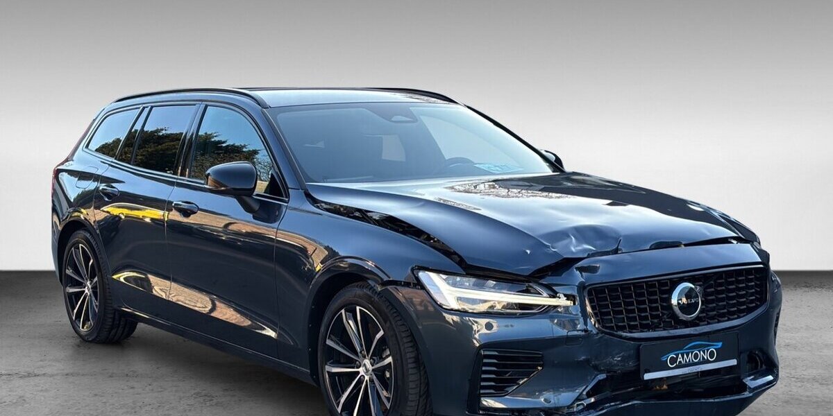 Volvo V60 T8 Plus Dark Hybrid AWD Leder LED AHK 12.629 km 29.400 &euro; Wuppertal 42327