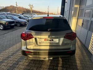 Suzuki Vitara 1.5 Comfort+HYBRID avi+CarPlay+Sitzhzg.+ 38.263 km 19.988 &euro; Meerbusch 40667