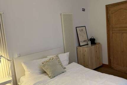 Zimmer Krefeld Krefeld-Mitte - 1 Zimmer, 700&euro; | Angebot:26864345