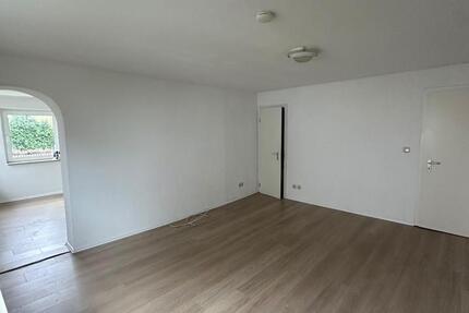 Wohnung Essen Stadtbezirk VIII - 1.5 Zimmer, 42 m&sup2;, 370&euro; | Angebot:27547098