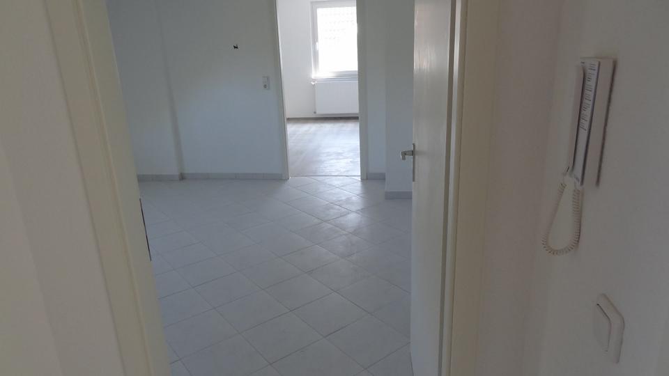 Dachgeschoßwohnung Velbert Langenberg - 1 Zimmer, 32 m&sup2;, 270&euro; | Angebot:25054609