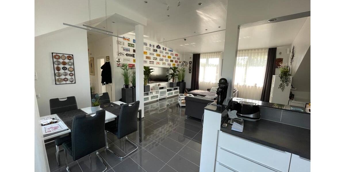 Dachgeschoßwohnung Essen Frillendorf - 3 Zimmer, 96 m&sup2;, 229.000&euro; | Angebot:27044145