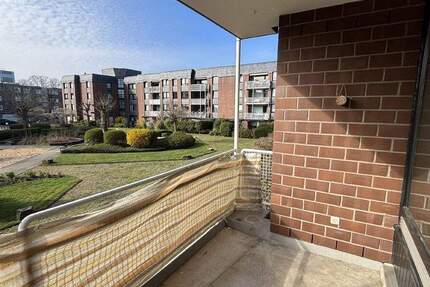 Wohnung Düsseldorf Benrath - 3 Zimmer, 92 m&sup2;, 1.050&euro; | Angebot:25880128