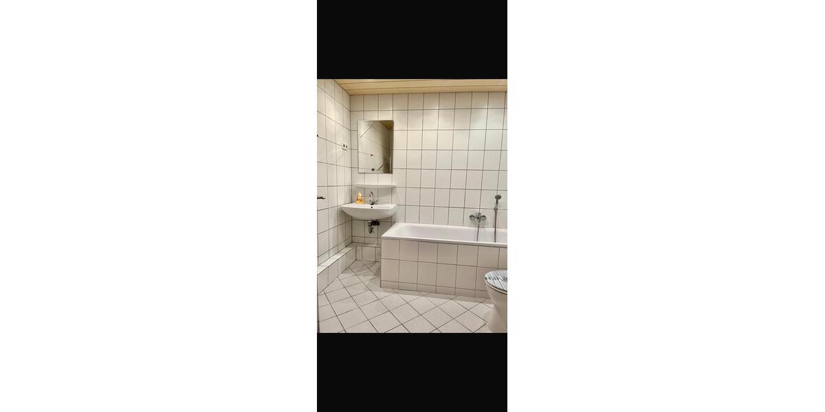 Etagenwohnung Essen Stadtbezirk VII - 4 Zimmer, 100 m&sup2;, 1.300&euro; | Angebot:27557495