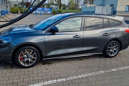 Ford Focus 74.000 km 15.999 &euro; Monheim am Rhein 40789