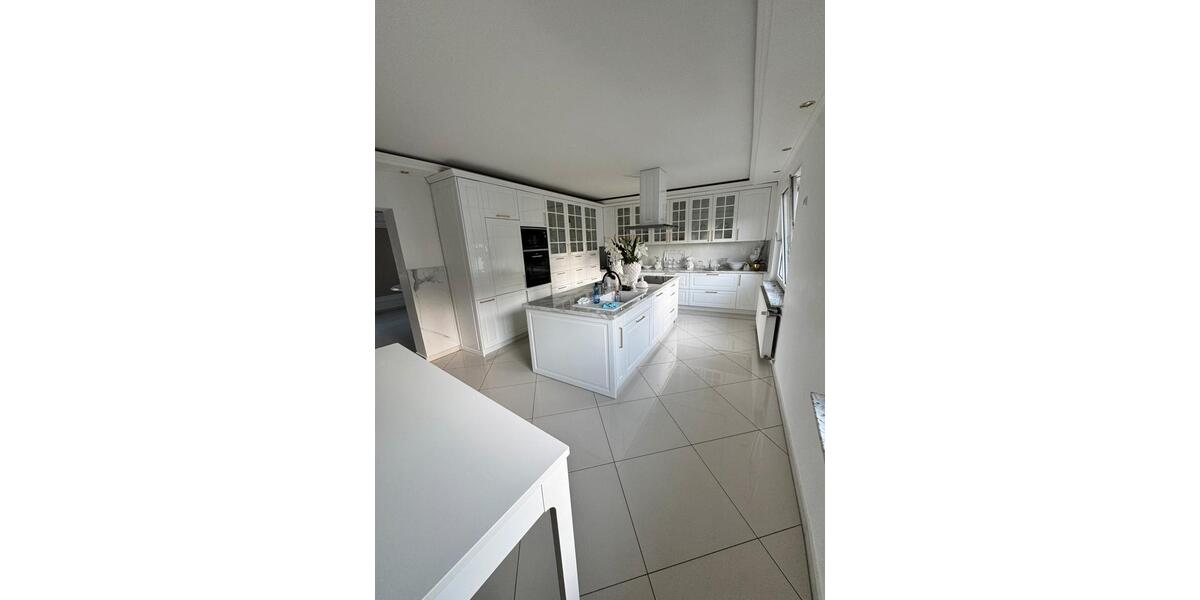 Etagenwohnung Duisburg Mittelmeiderich - 6 Zimmer, 169 m&sup2;, 253.000&euro; | Angebot:26929867
