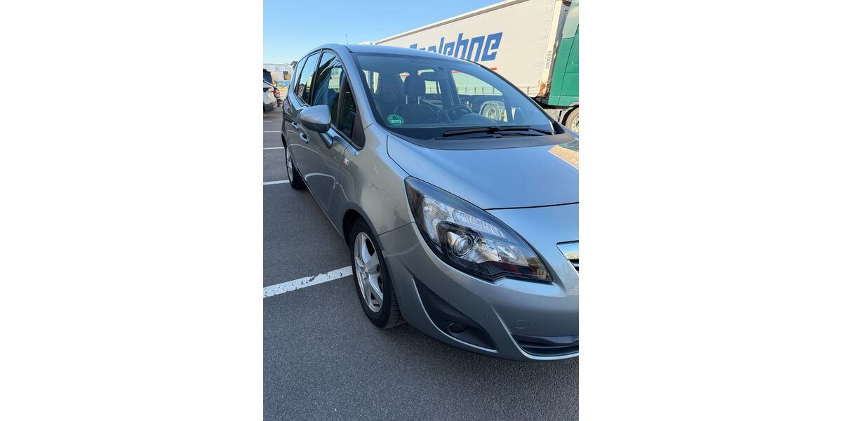 Opel Meriva 71.200 km 7.450 &euro; Düsseldorf 40229