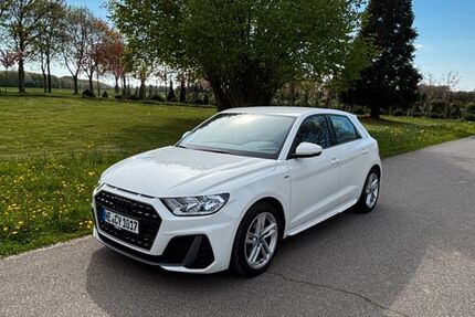 Audi A1 45.156 km 23.900 &euro; Meerbusch 40667
