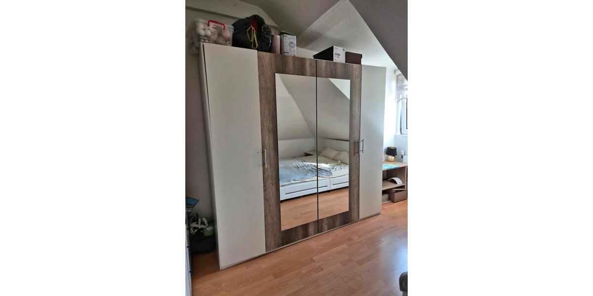 Dachgeschoßwohnung Krefeld Dießem - 2 Zimmer, 50 m&sup2;, 490&euro; | Angebot:26187162