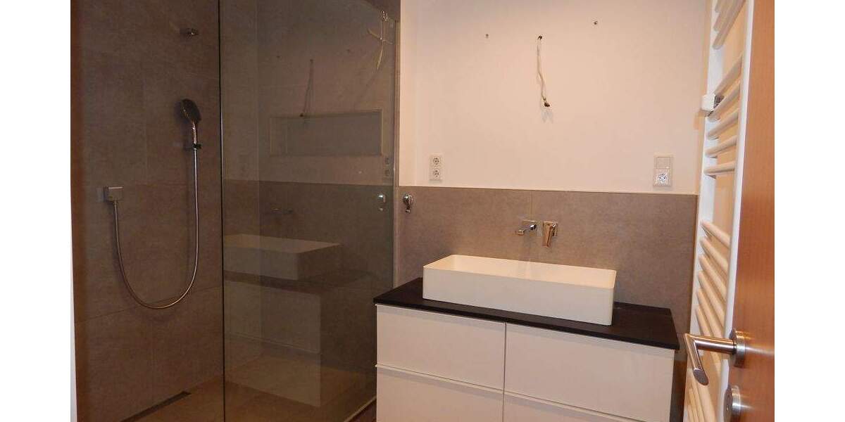 Etagenwohnung Leichlingen - 3 Zimmer, 78 m&sup2;, 980&euro; | Angebot:25780336