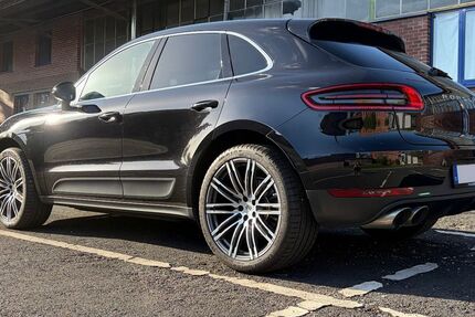 Porsche Macan 37.005 km 43.400 &euro; Wuppertal 42389