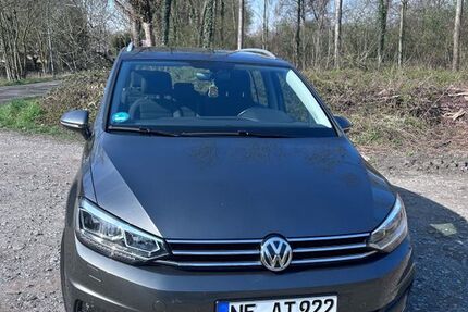 VW Touran 110.000 km 17.590 &euro; Grevenbroich 41516