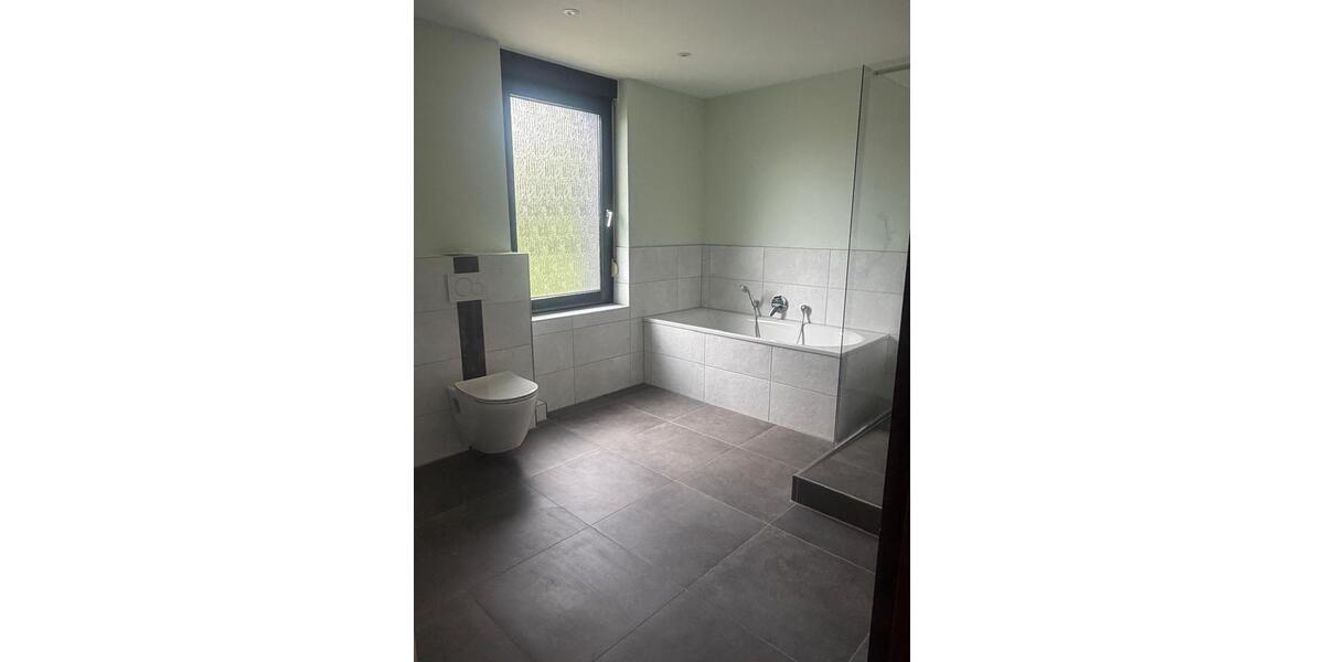 Doppelhaushälfte Oberhausen - 4 Zimmer, 123 m&sup2;, 349.000&euro; | Angebot:27535035