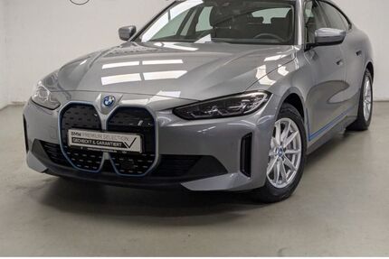 BMW i4 43.729 km 36.740 &euro; Düsseldorf 40595